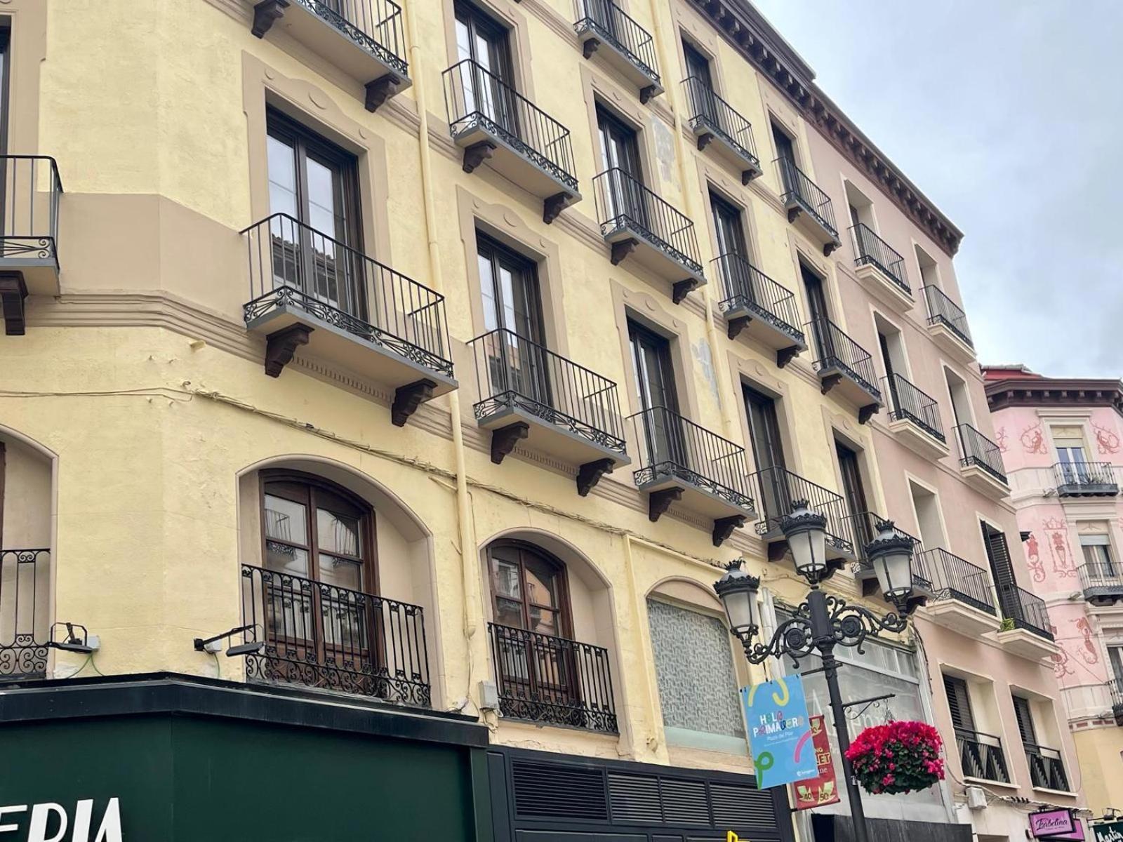 Alfonso I El Batallador Zaragoza Exterior photo